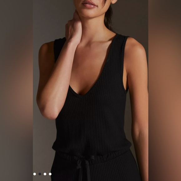 Beyond Yoga Jetsetter Jumpsuit in black S - Picture 2 of 11